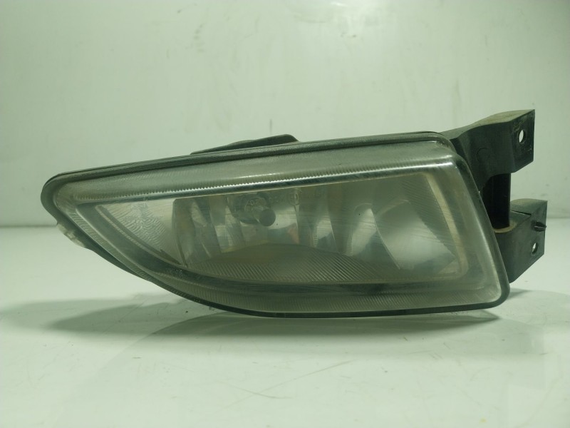 Recambio de faro antiniebla derecho para lancia delta iii (844_) 1.4 (844.axa1a) referencia OEM IAM  51775551 