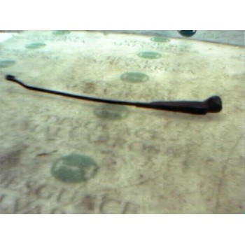 BRAZO LIMPIA DELANTERO DERECHO 