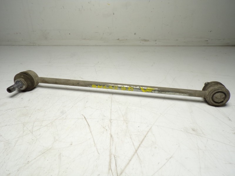 Recambio de tirante delantero derecho para land rover discovery sport 2.0 td4 cat referencia OEM IAM LR024474  