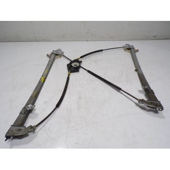 ELEVALUNAS DELANTERO DERECHO 