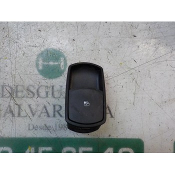 MANDO ELEVALUNAS DELANTERO DERECHO 13430018 13430018 