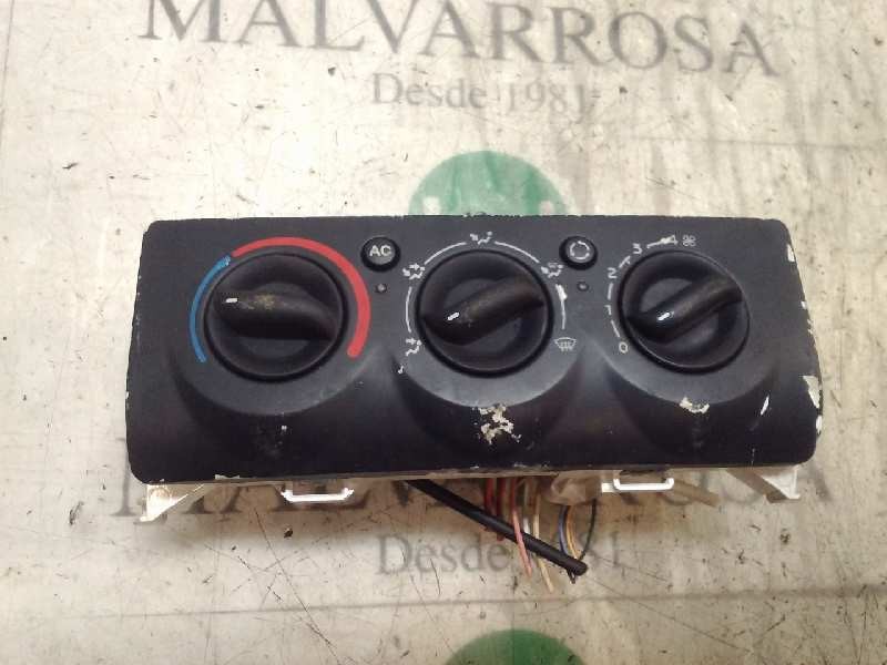 Recambio de mando calefaccion / aire acondicionado para renault clio ii fase ii (b/cb0) 1.2 16v referencia OEM IAM   