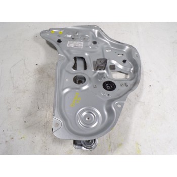 ELEVALUNAS TRASERO DERECHO 834022Y000 814202Y010 