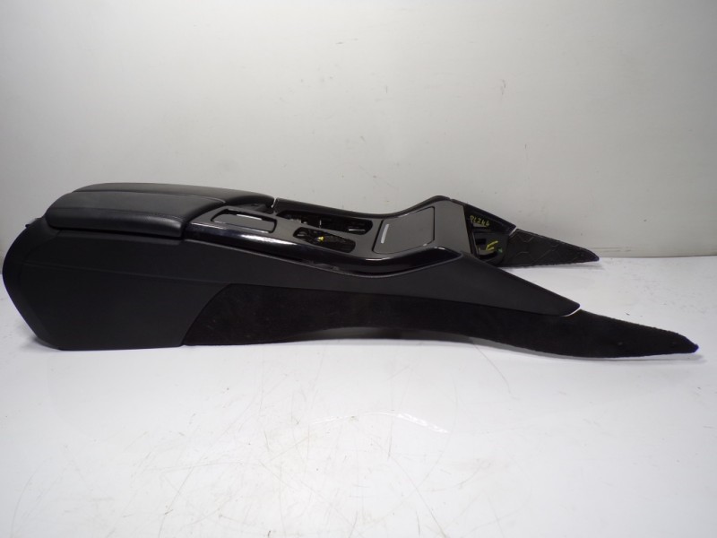 Recambio de apoyabrazos central para bmw serie 5 lim. (f10) 530d xdrive referencia OEM IAM 51169216865  51169288907