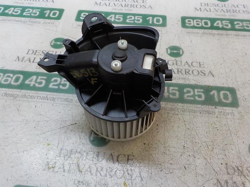 Recambio de motor calefaccion para opel corsa e selective referencia OEM IAM 13335075  