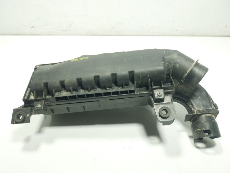 Recambio de filtro aire para peugeot partner tepee 1.2 thp referencia OEM IAM 9805057080  9805057080