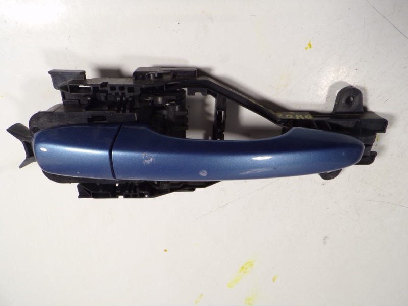 Recambio de maneta exterior trasera derecha para volvo v40 kinetic referencia OEM IAM 31440084  