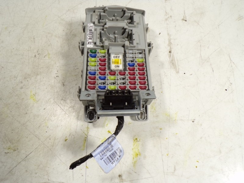 Recambio de caja reles / fusibles para hyundai i20 1.2 cat referencia OEM IAM 91950C8520 91950C8520 HC8F0272
