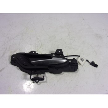 MANETA INTERIOR DELANTERA DERECHA 