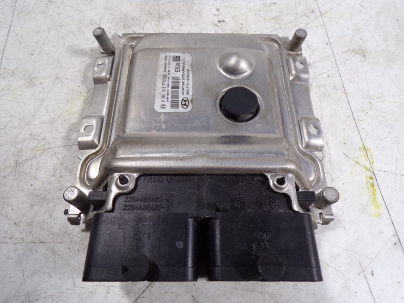 Recambio de centralita motor uce para hyundai i20 1.2 cat referencia OEM IAM 391F203GA0 391F203GA0 0261S10773