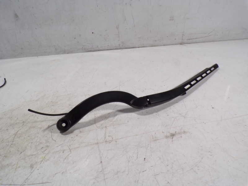 Recambio de brazo limpia delantero izquierdo para jaguar xf 2.2 diesel cat referencia OEM IAM C2Z2265  