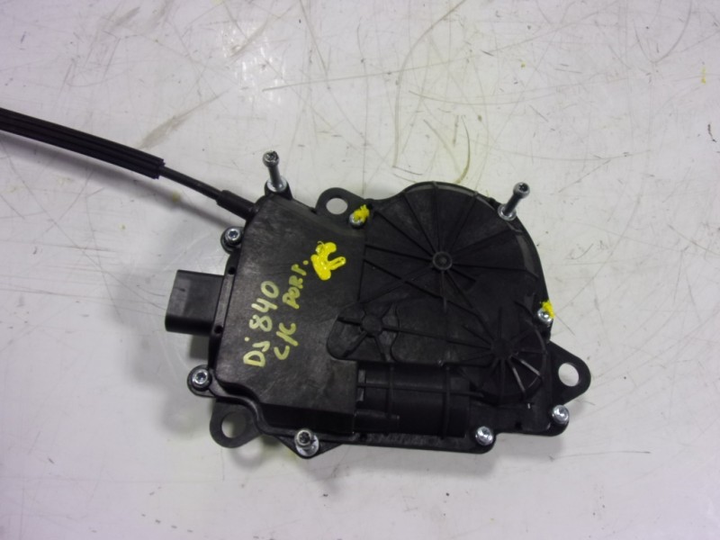 Recambio de motor c/c porton para alfa romeo stelvio (630) executive 4wd referencia OEM IAM 670106509 6701065090 