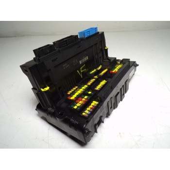 CAJA RELES / FUSIBLES 61149252815 925281501 