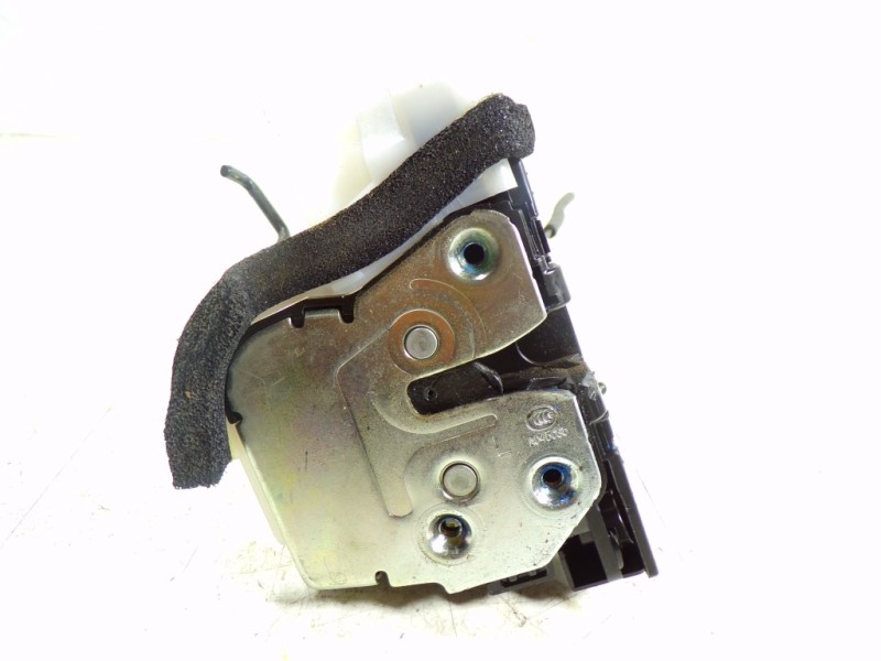 Recambio de cerradura puerta delantera izquierda para hyundai i20 1.2 cat referencia OEM IAM 81310C8020 81310C8020 