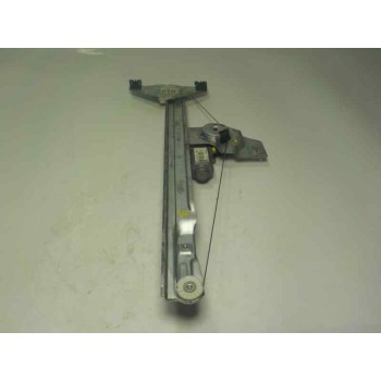 ELEVALUNAS DELANTERO DERECHO 