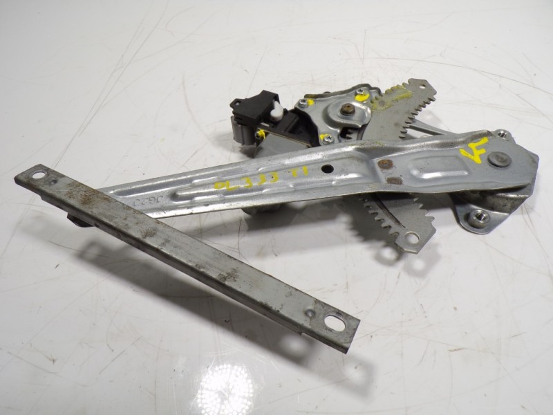 Recambio de elevalunas trasero izquierdo para nissan juke (f15) 1.2 16v cat referencia OEM IAM 827211KA0B 82730CV01C 