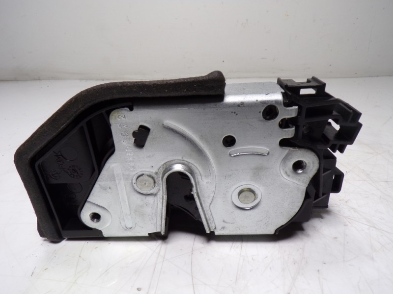 Recambio de cerradura puerta trasera derecha para bmw serie 5 lim. (f10) 530d xdrive referencia OEM IAM 51227229460 7229460 