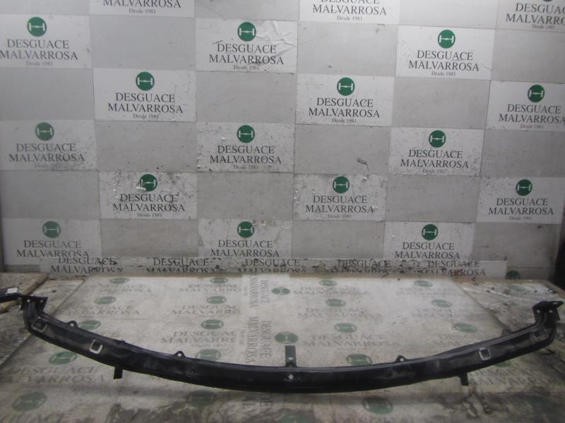 Recambio de travesaño superior para nissan primera berlina (p11) competence referencia OEM IAM   