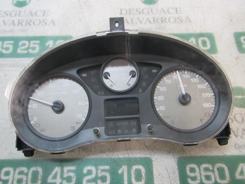 Recambio de cuadro instrumentos para peugeot partner kombi active referencia OEM IAM 9801640880  