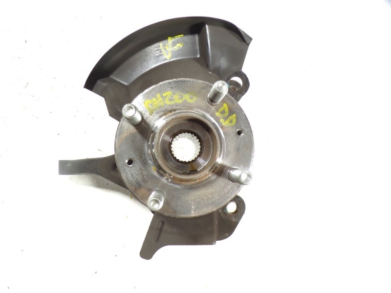 Recambio de mangueta delantera derecha para hyundai i20 1.2 cat referencia OEM IAM 51716C8000  