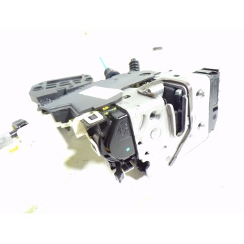 CERRADURA PUERTA TRASERA DERECHA A2047302835 A2047302835 