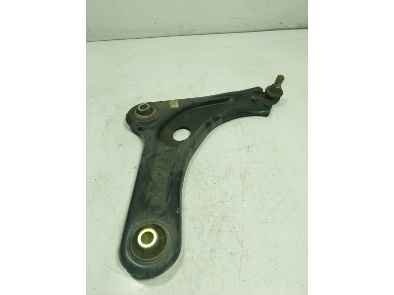 Recambio de brazo suspension superior delantero derecho para peugeot 2008 (--.2013) referencia OEM IAM 9813612580  