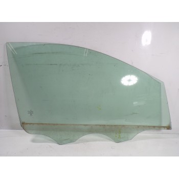 CRISTAL PUERTA DELANTERO DERECHO A2467250210 