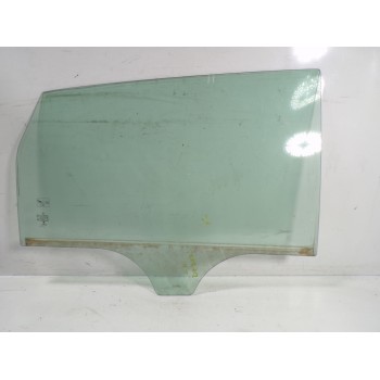 CRISTAL PUERTA TRASERO DERECHO A2467350400 