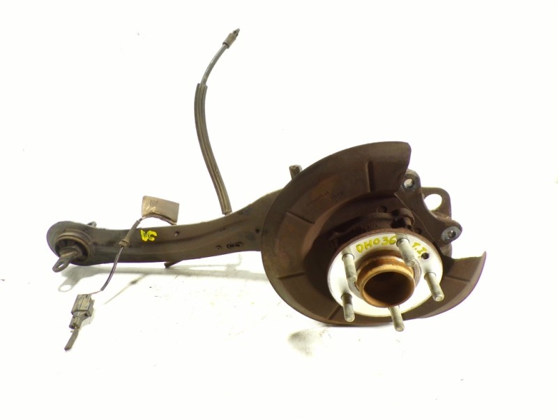 Recambio de mangueta trasera izquierda para volvo v40 kinetic referencia OEM IAM 31360696  