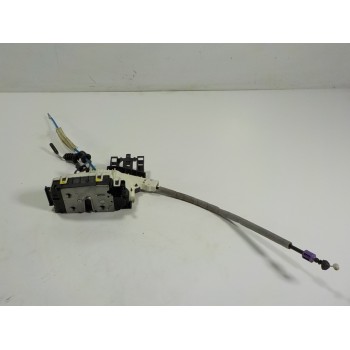 CERRADURA PUERTA TRASERA DERECHA A2047302835 A2047302735 27880Q11