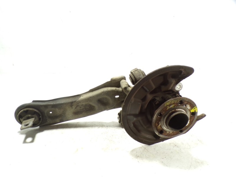 Recambio de mangueta trasera izquierda para mercedes-benz clase b (w246) 1.8 cdi cat referencia OEM IAM A2463503541  