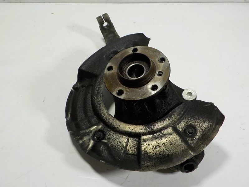 Recambio de mangueta delantera izquierda para bmw serie 5 lim. (f10) 530d xdrive referencia OEM IAM 31216777751  31206868480