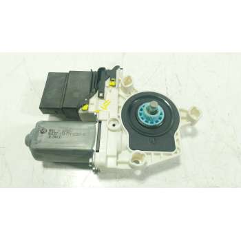MOTOR ELEVALUNAS TRASERO DERECHO 5N0959704F 5N0959704F 