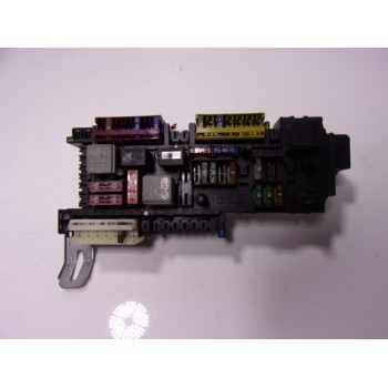 CAJA RELES / FUSIBLES A2129060605 016706581A 