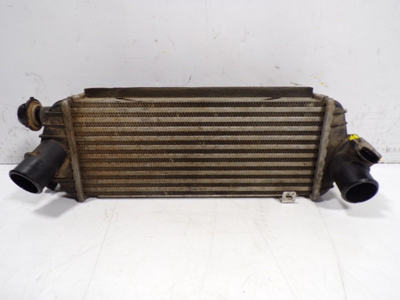 Recambio de intercooler para kia sportage vision 2wd referencia OEM IAM 282712A850 282702A850 