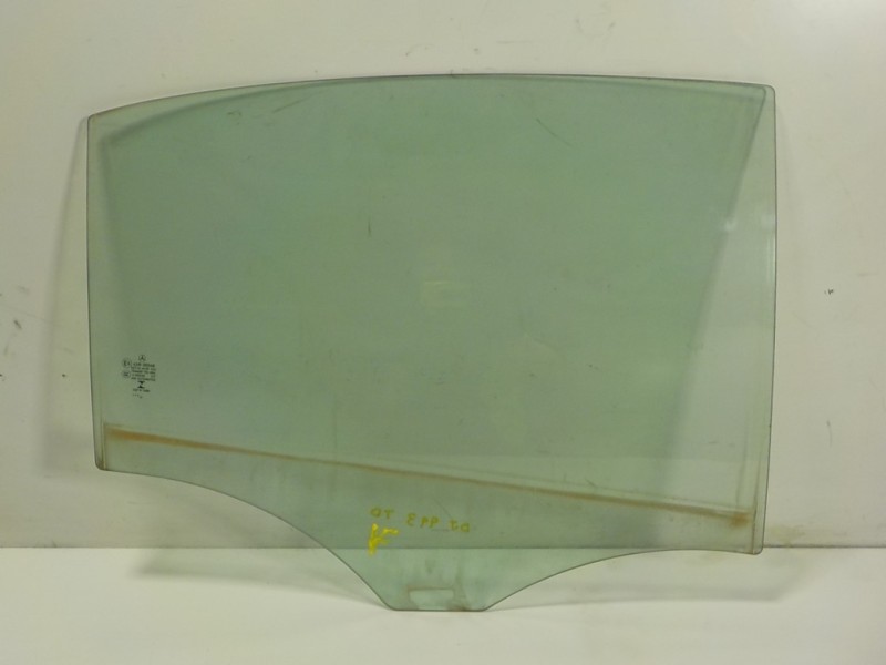 Recambio de cristal puerta trasero derecho para mercedes-benz clase a (w176) 1.8 cdi cat referencia OEM IAM A1767350400  