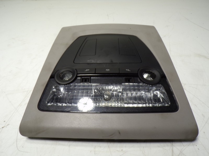Recambio de piloto interior para bmw serie 5 lim. (f10) 530d xdrive referencia OEM IAM  1213105565 