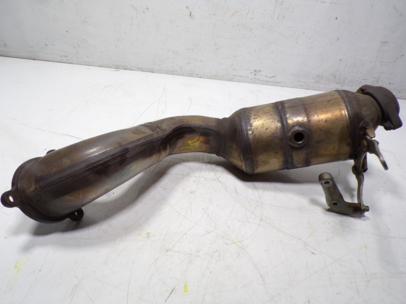 Recambio de catalizador para mercedes-benz clase clk (w207) cabrio 1.8 cgi cat referencia OEM IAM A2711401308 A2124903136 