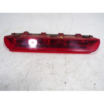 PILOTO TRASERO CENTRAL 927003W000 