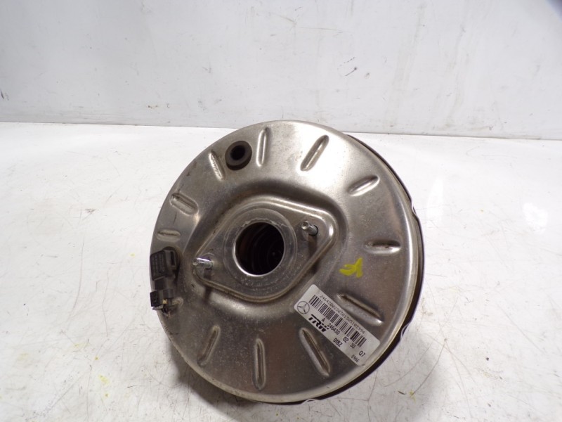 Recambio de servofreno para mercedes-benz clase b (w246) 1.8 cdi cat referencia OEM IAM A2464300930 A2464300230 