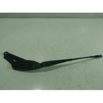 BRAZO LIMPIA DELANTERO DERECHO A2538200244 
