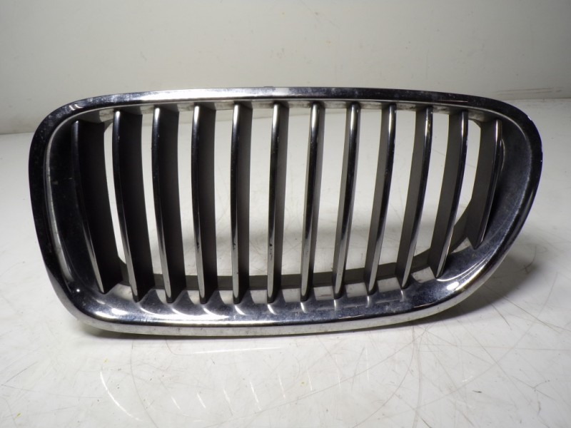 Recambio de rejilla para bmw serie 5 lim. (f10) 530d xdrive referencia OEM IAM 51137203649 51137200727 
