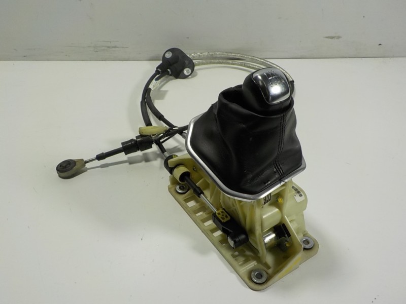 Recambio de palanca cambio para land rover evoque 2.2 td4 cat referencia OEM IAM LR024727 5J327K387AC 