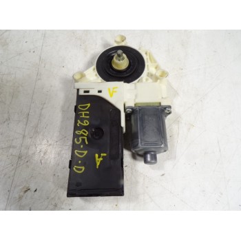 MOTOR ELEVALUNAS DELANTERO DERECHO 807307296R 0130822331 0130822331