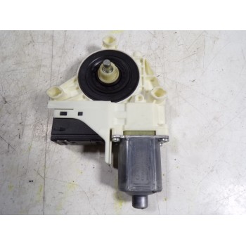MOTOR ELEVALUNAS TRASERO DERECHO 827300001R 827300001R 0130822331