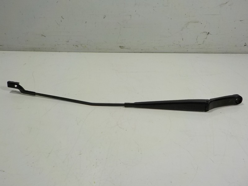 Recambio de brazo limpia delantero derecho para seat leon sportstourer (kl8) style referencia OEM IAM 5FB955410 5FB955410B 