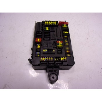 CAJA RELES / FUSIBLES 61149259466 61149337881 