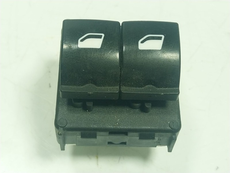 Recambio de mando elevalunas delantero izquierdo para citroën c4 cactus 1.2 vti 82 referencia OEM IAM 98016298ZD  