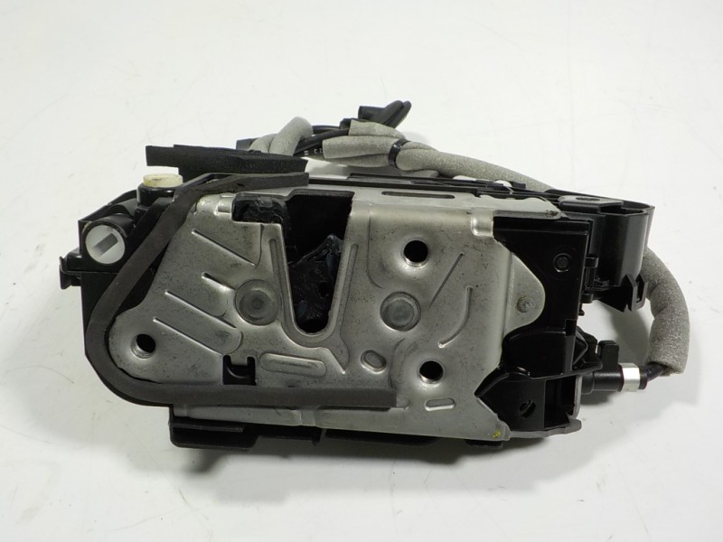 Recambio de cerradura puerta trasera izquierda para seat leon sportstourer (kl8) style referencia OEM IAM  A5Q5TA839015Q 