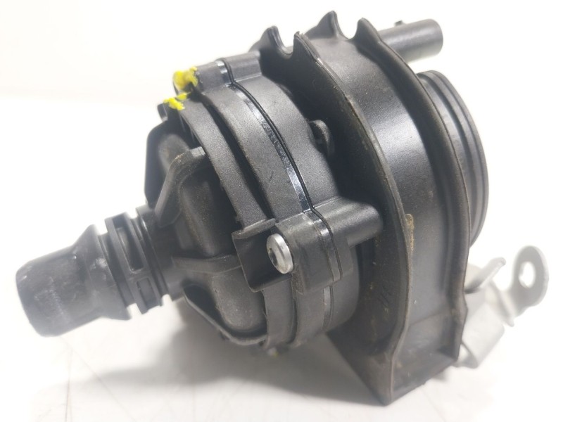 Recambio de bomba agua para bmw x2 (f39) xdrive 20 i referencia OEM IAM 11519470972 947097201 